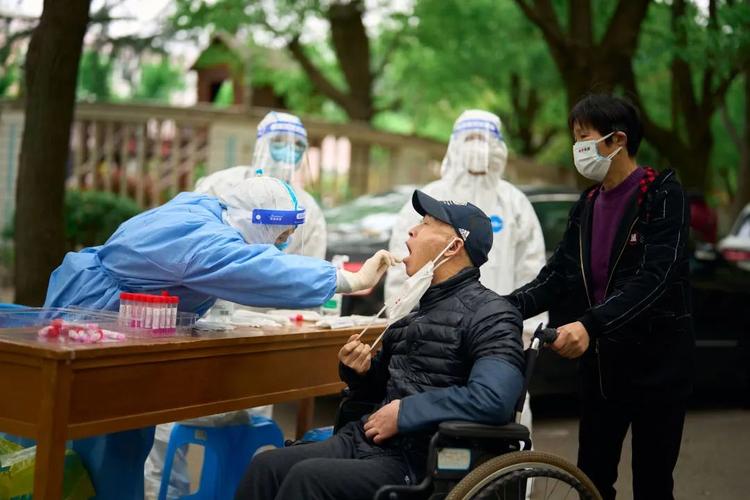 疫情的时刻/疫情时刻出生孩子