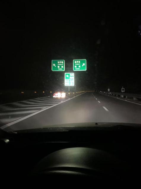 高速两点到五点限行什么车，高速公路两点到五点禁止什么车通行-第5张图片