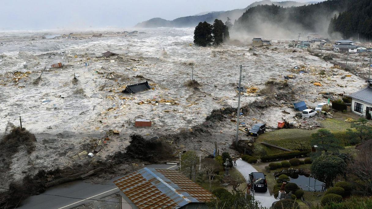 地震引发的海啸，地震引发的海啸属于什么圈-第6张图片