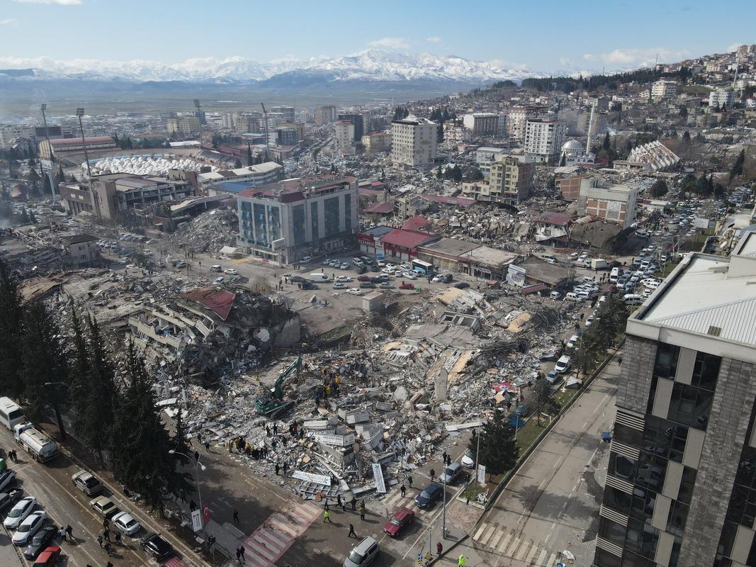 土耳其地震死亡人数最新-土耳其地震69-第4张图片 土耳其地震死亡人数最新-土耳其地震69-第4张图片