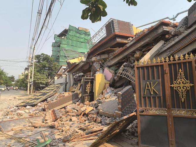 7.4级地震/云南大理发生74级地震