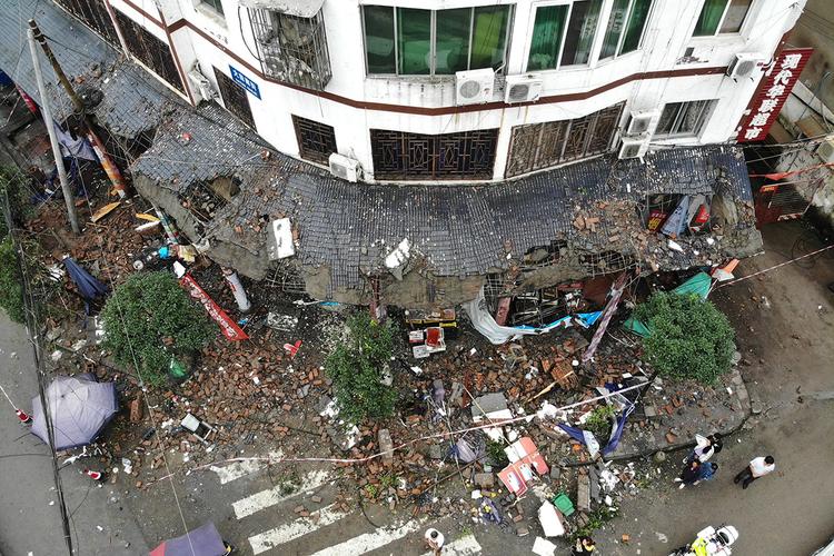 四川地震现场-四川地震实况纪实-第5张图片