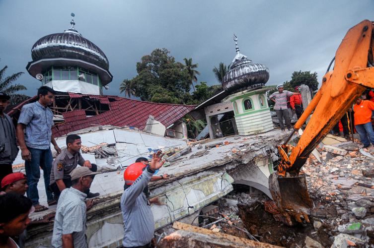 苏门答腊大地震，苏门答腊地震引发海啸
