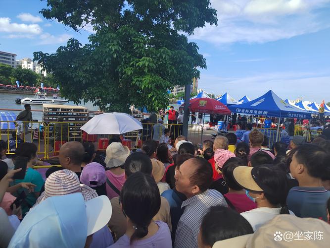 放假出行比较多的是什么人-放假出门-第4张图片 放假出行比较多的是什么人-放假出门-第4张图片