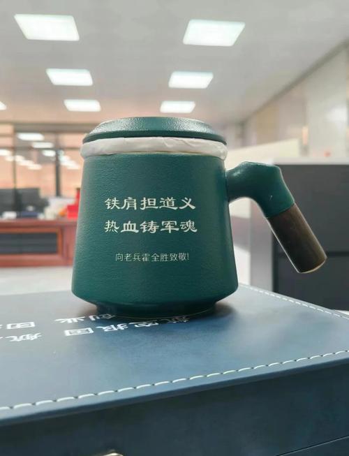 军人出行带什么东西比较好-军人出门带什么-第3张图片 军人出行带什么东西比较好-军人出门带什么-第3张图片