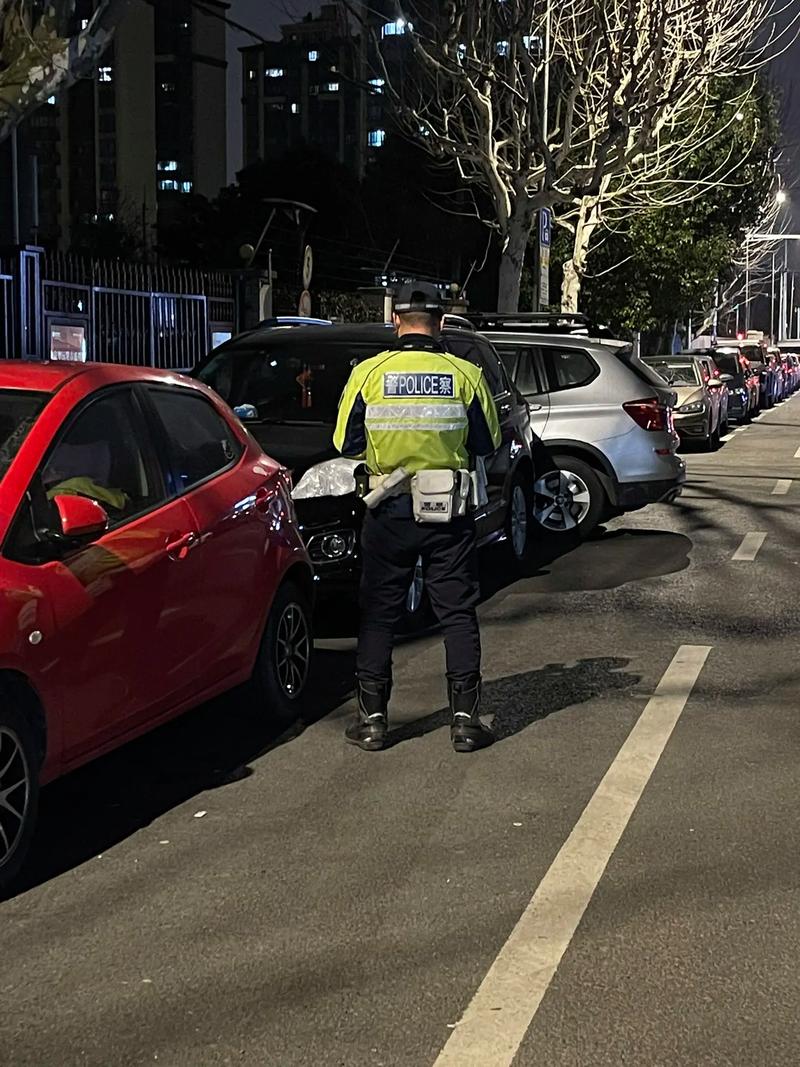 交警晚上出行怎么处罚，交警晚上上路执法有何规定-第6张图片