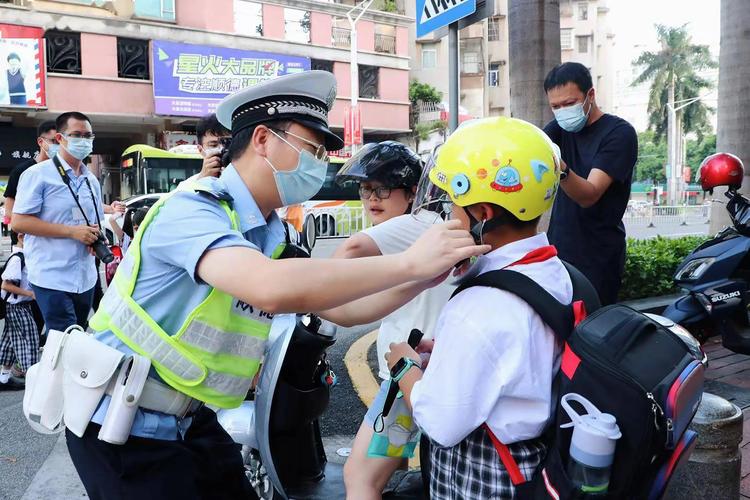 【福州电动车出行都要头盔吗/福州市骑电动车要戴头盔吗】-第6张图片 【福州电动车出行都要头盔吗/福州市骑电动车要戴头盔吗】-第6张图片
