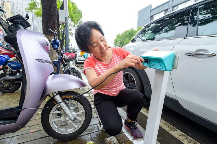 出行电车怎么充电,出行电车怎么充电比较好-第8张图片 出行电车怎么充电,出行电车怎么充电比较好-第8张图片