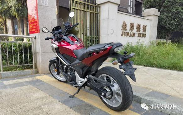 【出行时怎么换行驶证/怎样换行车证】