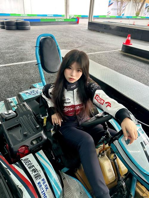 【女赛车手怎么出行/女的赛车手】-第4张图片 【女赛车手怎么出行/女的赛车手】-第4张图片