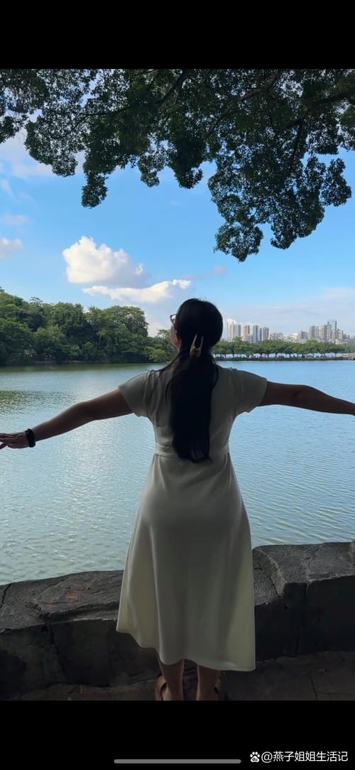 女孩晚上单独出行好吗知乎/女孩子晚上出去玩有什么隐藏意思-第4张图片 女孩晚上单独出行好吗知乎/女孩子晚上出去玩有什么隐藏意思-第4张图片