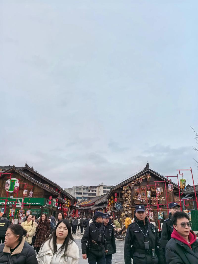 关于“下雨天晚上出行好吗山东”你不知道的事-第1张图片 关于“下雨天晚上出行好吗山东”你不知道的事-第1张图片