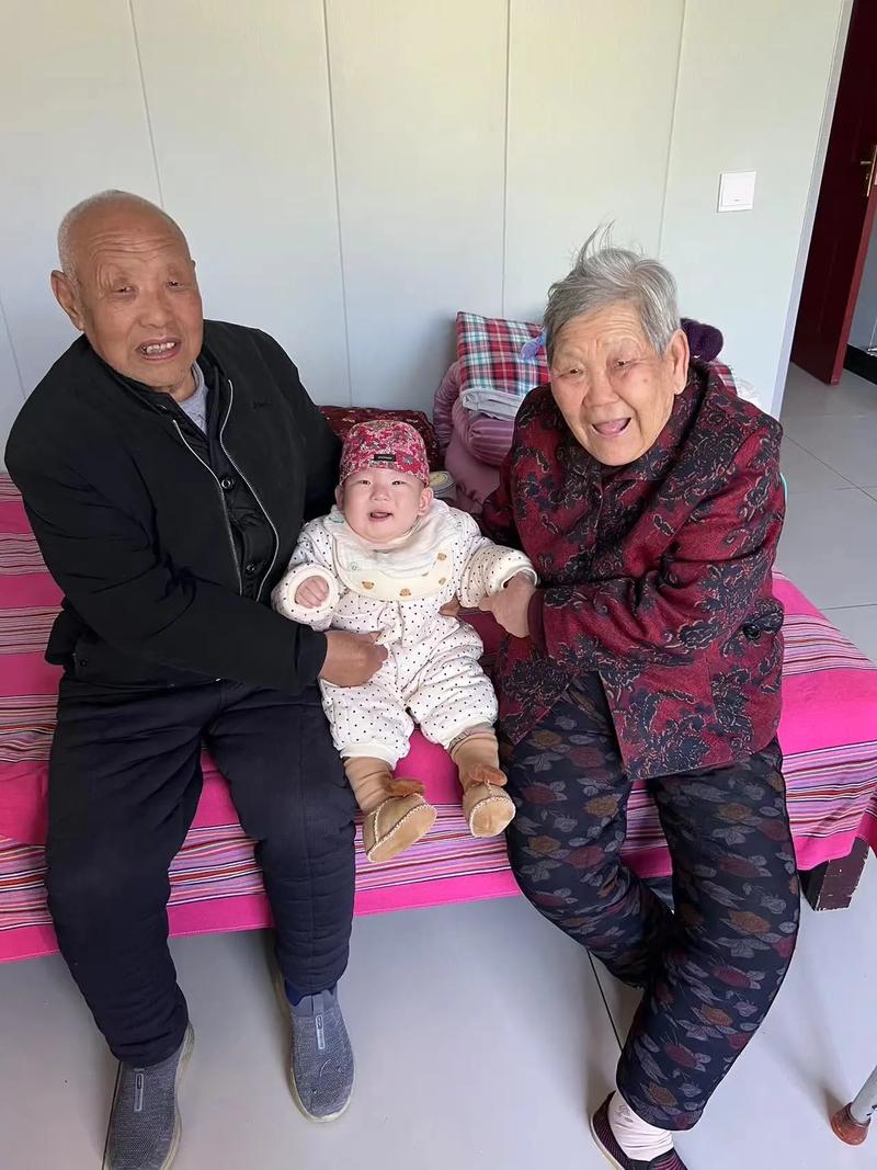 夫妻俩带双胞胎出行好吗-夫妻俩带双胞胎出行好吗知乎-第7张图片